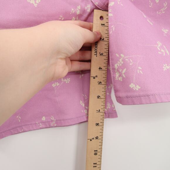 NYDJ Shorts Purple White Floral Pattern Ella Sideseam Slits Bermuda Size 8P - Picture 6 of 15